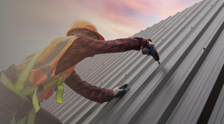Professional gutter cleaning in Round Rock, AZ